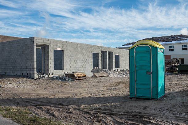 Best Portable restroom trailer rental  in Parkland, FL